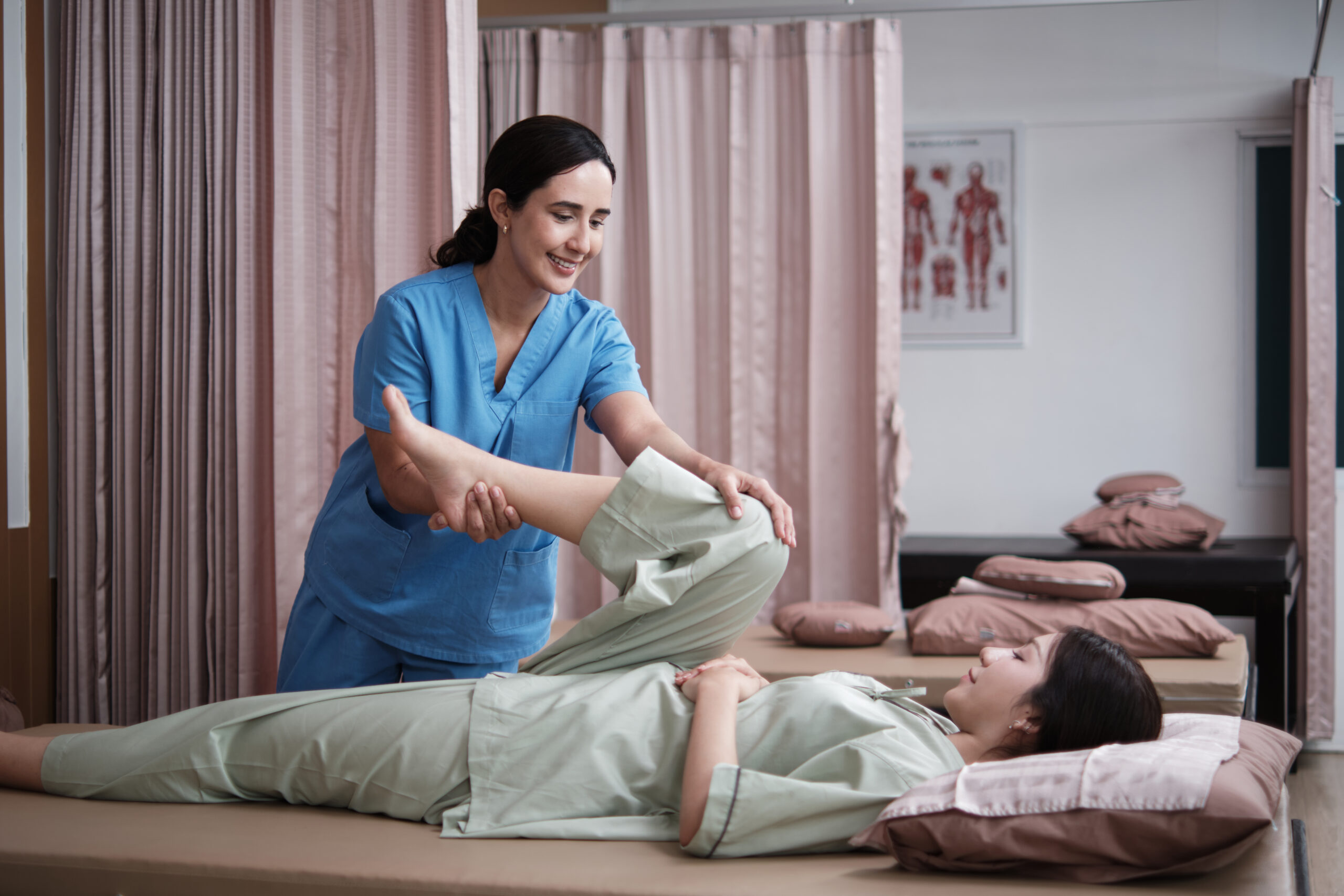 home-nursing-service-Physiotherapy-care-bwell-homecare